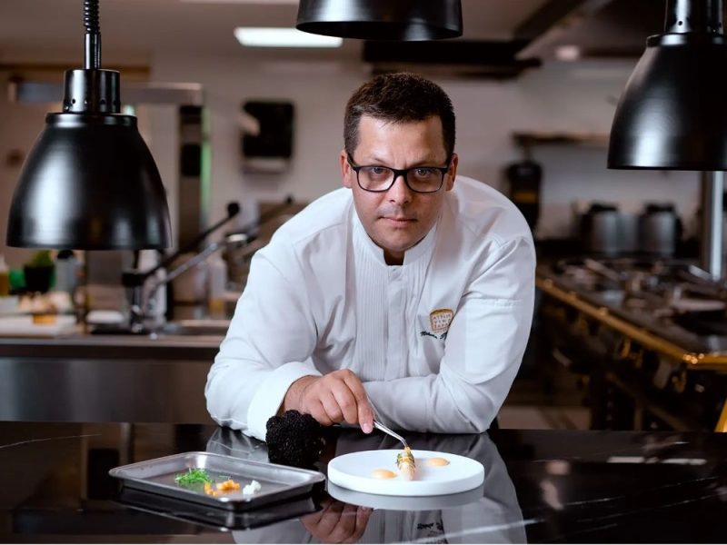 SRBIJA SAČUVALA DVA „MIŠELINA“: Evo kojih pet novih restorana je dobilo preporuku za čuvenu zvezdicu! (FOTO)