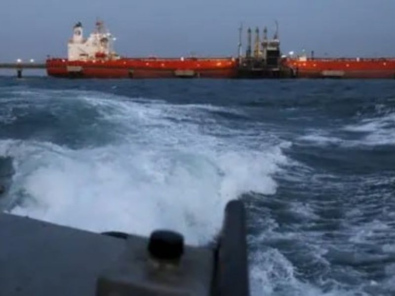 „AKO SE NE OPAMETI, MADURO ĆE BITI SLEDEĆI“: Amerika zaplenila naftni tanker kod Venecuele, Tramp preti!