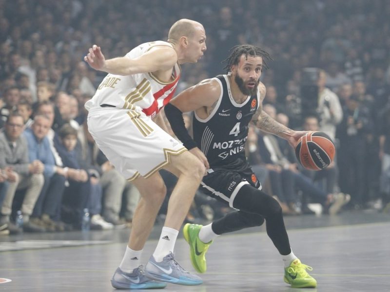 EVROLIGA NEMILOSRDNA PREMA VEČITIMA: Partizan i Crvena Zvezda kažnjeni zbog incidenata na derbiju!