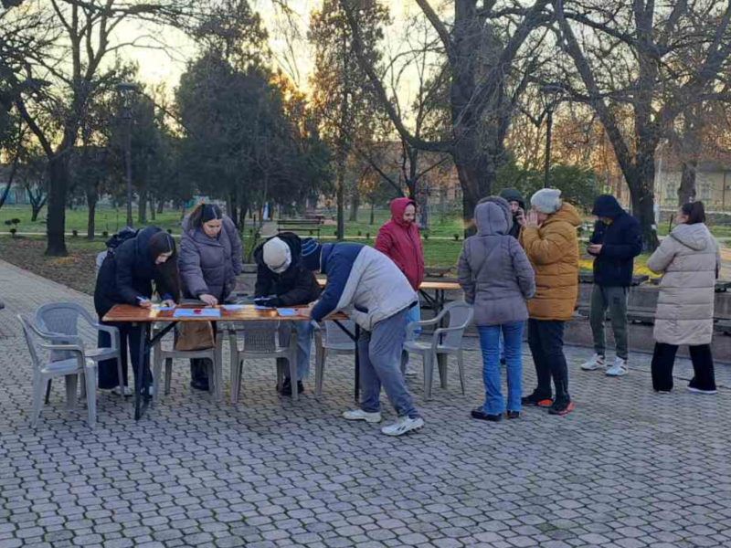 POČELA VELIKA AKCIJA STUDENATA: Veliki broj građana daje potpis akciji „Raspiši pobedu“!