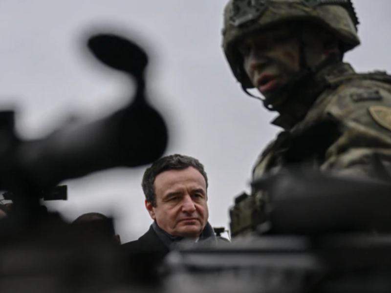 PRIŠTINA SE NAORUŽAVA: Kurti najavio nabavku moćnih američkih borbenih helkoptera!