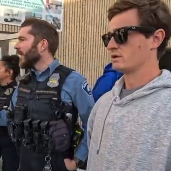 KAKO SOMALIJCI IZVLAČE MILIJARDE DOLARA IZ MINESOTE: Novinar otkrio lažne bolnice, novac vodi do Al Kaide, FBI preti deportacijom! (VIDEO)