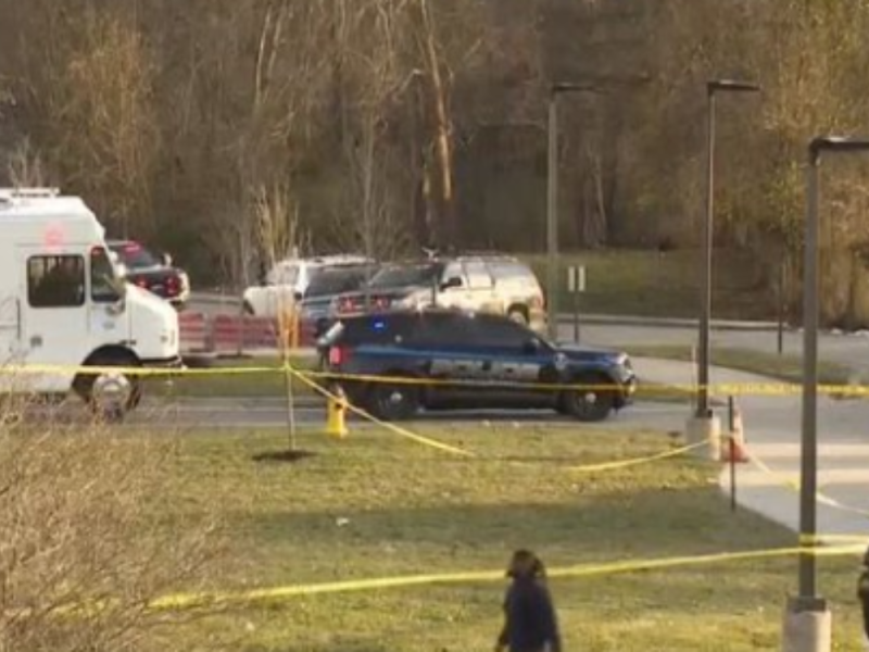 PUCNJAVA NA DRŽAVNOM UNIVERZITETU U KENTAKIJU: Više povređenih, osumnjičeni uhapšen! (VIDEO)