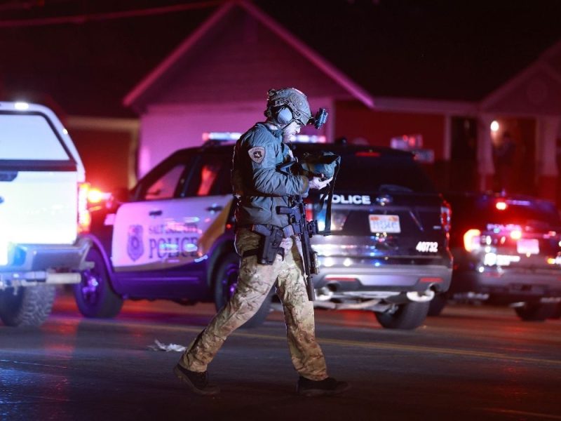 ŽESTOKA PUCNJAVA ISPRED MORMONSKE CRKVE: Dve osobe ubijene, namanje šest ranjenih u Solt Lejk Sitiju!