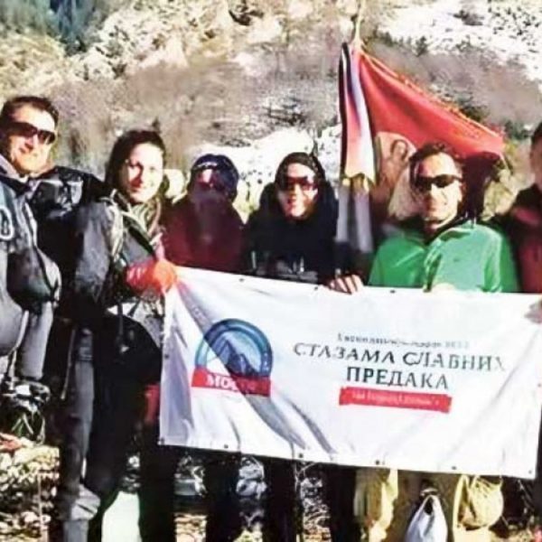 JUNACI KRENULI „STAZAMA SLAVNIH PREDAKA“: Pratiće trasu povlačenja srpske vojske preko Albanije, sve do Krfa!