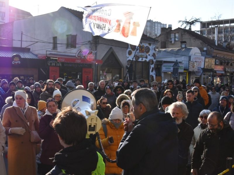 PROFESORI TRAŽE ODGOVORNOST: Zbog otkaza Jeleni Kleut blokiran Dekanat novosadskog Filozofskog fakulteta!