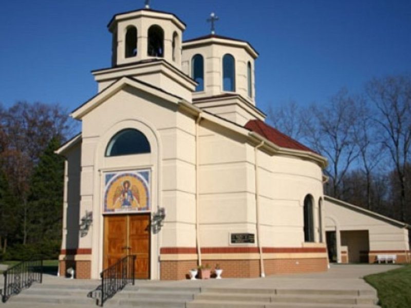 VERNICI IZ KLIVLENDA TRAŽE ISTRAGU: Vladiko, gde je nestalo 75,000$ donacija za manastir Nova Marča!