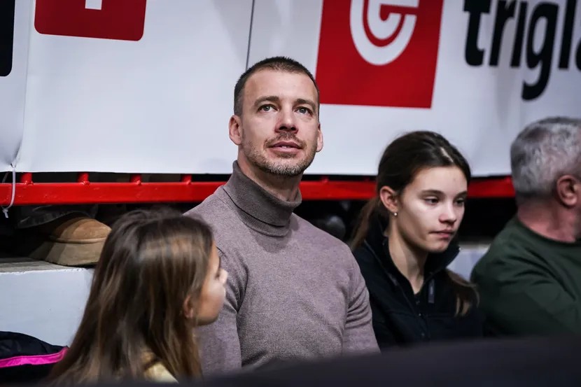 BIO JE LEGENDA PARTIZANA I VRHUNSKI ŠUTER: Sada sadi borovnice i pravi domaće sokove, ali i dalje bodri crno-bele! (VIDEO)