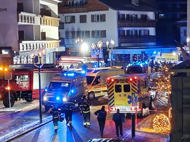 NOVOGODIŠNJA NOĆ PRETVORENA U HOROR: Eksplodirao bar u luksuznom skijalištu u Švajcarskoj! (VIDEO)