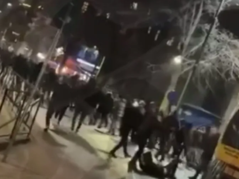 NAKON ULIČNE TUČE U MALMEU: Švedska policija deportuje sedam navijača Crvene zvezde! (VIDEO)