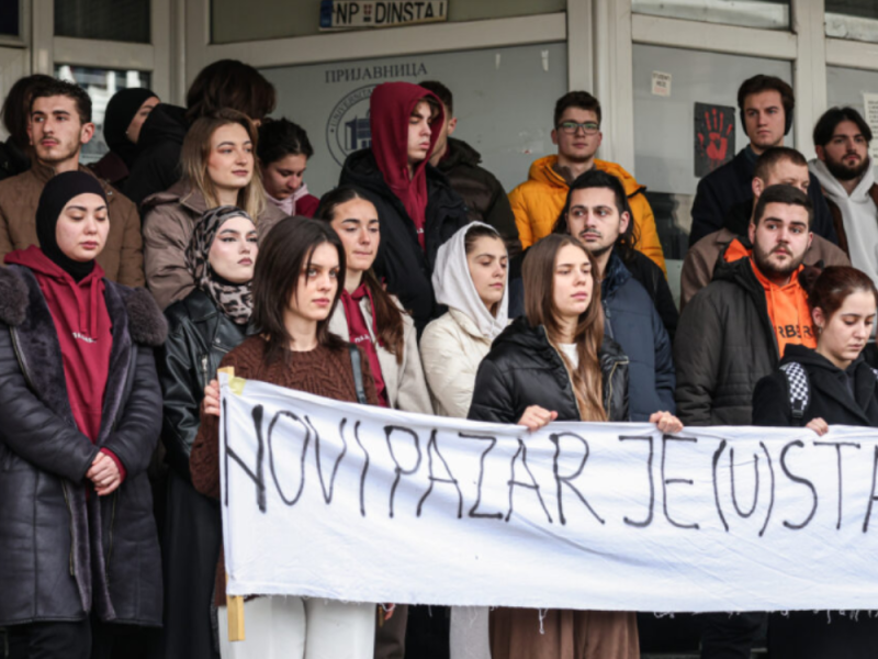 NAKON GODINU DANA PREKINUTA BLOKADA DUNP-a: Ispisani studenti biće vraćeni, a otpušteni profesori ponovo angažovani! (VIDEO)