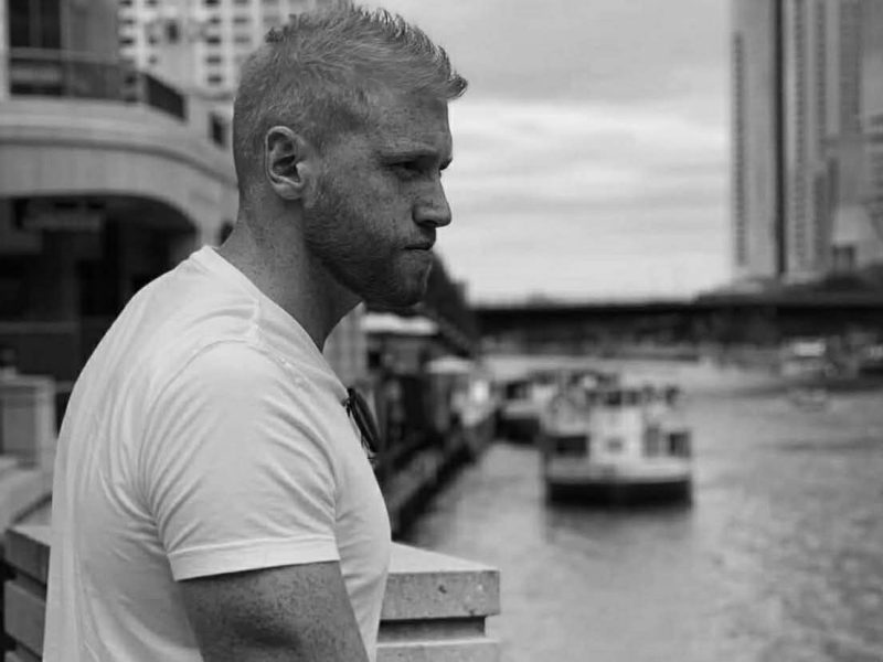 ŠOK ZA SRBE U ČIKAGU: Aleksandar (34) okončao život u kamionu, iza njega ostalo dvoje male dece i žena! Hitno im je potrebna pomoć! (FOTO)