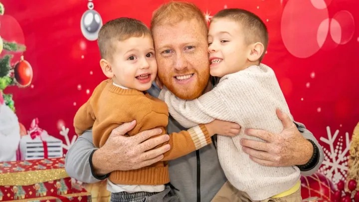 OVI MALIŠANI OD JUTROS PITAJU GDE IM JE TATA: Pomozite porodici Aleksandra Conića (34) da preživi najteže trenutke! (LINK U TEKSTU)