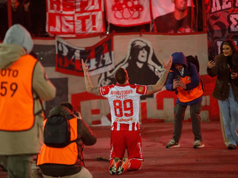 DOMINACIJA ZVEZDE U DERBIJU: Crveno-beli ubedljivo savladali Partizan sa 3:0, Kostov postao rekorder!