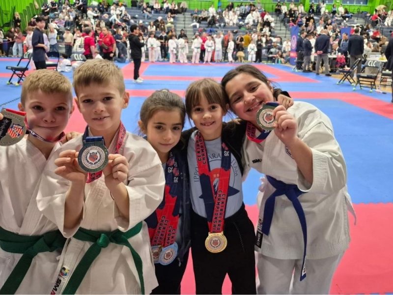 MALI KARATISTI IZ ČIKAGA PONOS SRBIJE I DIJASPORE! Naša deca osvojila čak 13 medalja na državnom prvenstvu! (FOTO)