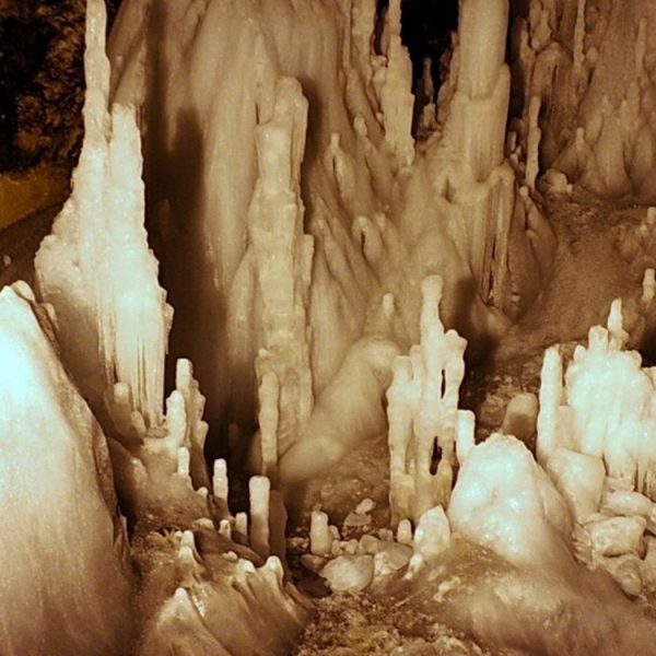 SAMO PAR STOTINA KILOMETARA OD BEOGRADA: U pećini otkrivena drevna superbakterija otporna na antibiotike!