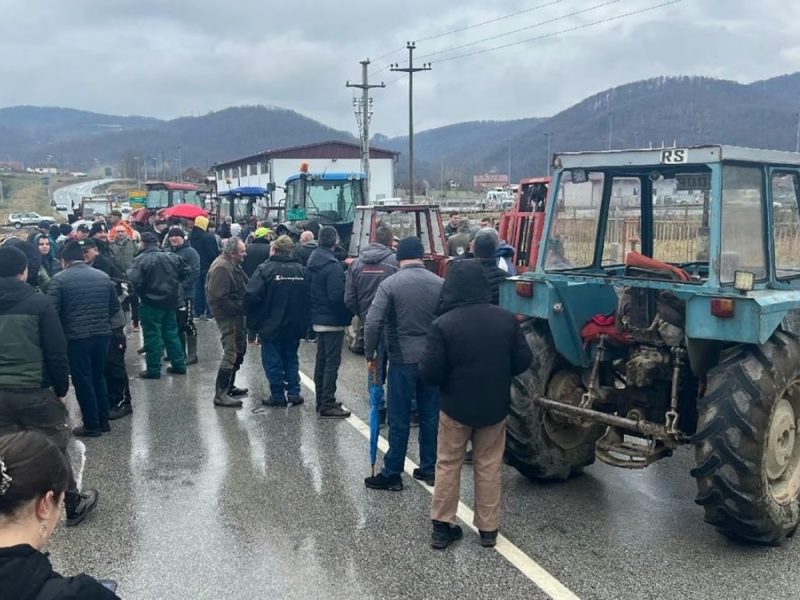 RASTE BES NA BLOKADAMA: Policija pozvala više od 10 poljoprivrednika na informativne razgovore!