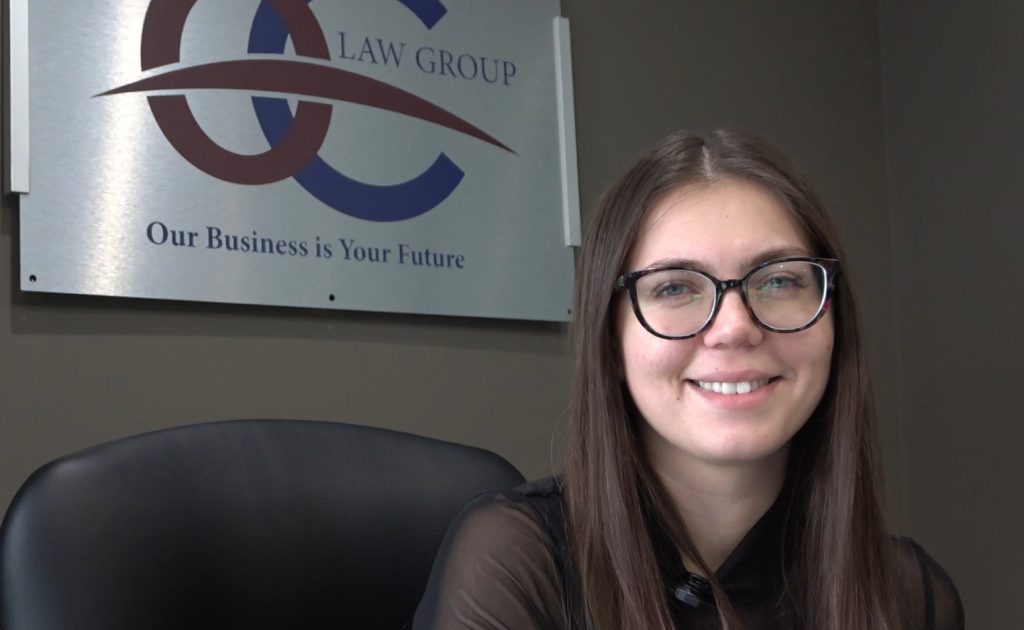 „IMIGRACIONI ZAKON NIJE FER!“: Ispovest advokatice koja je oslobodila Srbina iz zatvora u SAD i obezbedila mu azil! (VIDEO)