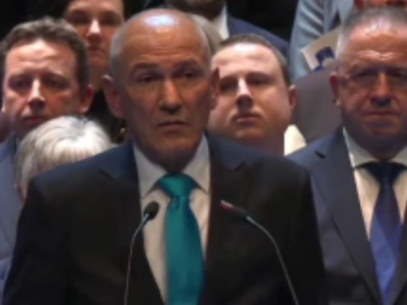 SKANDAL U SLOVENIJI: Na predizbornom skupu stranke Janeza Janše orila se Tompsonova pesma! (VIDEO)