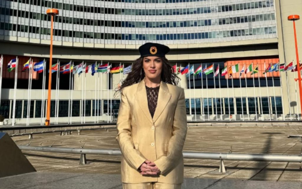 SRPSKE DIPLOMATE SPREČILE SKANDAL U BEČU: Kurtijeva ambasadorka nosila simbol UČK, odmah sankcionisana od strane UN!