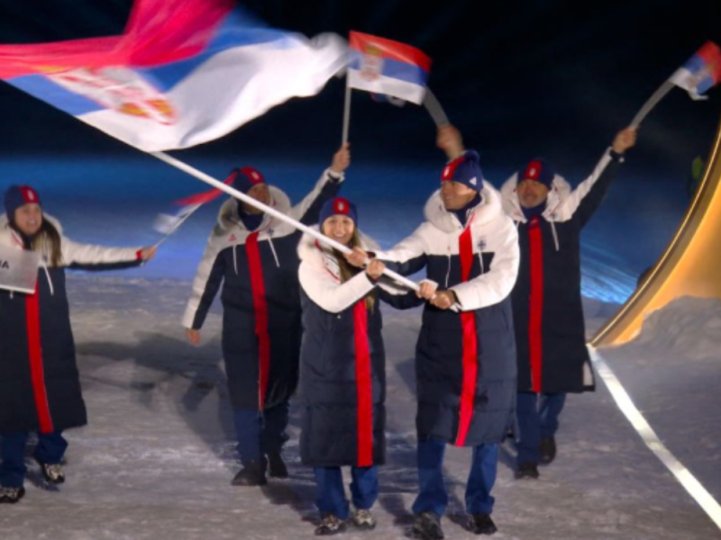 SVEČANO OTVARANJE ZIMSKIH OLIMPIJSKIH IGARA U ITALIJI: Anja Ilić i Miloš Milosavljević nosili zastavu Srbije! (VIDEO)