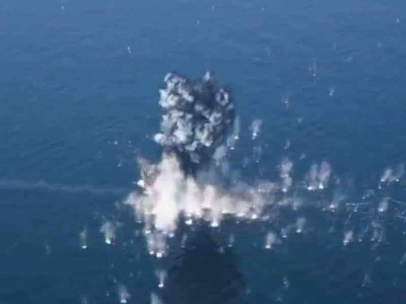 IRAN ISPALIO RAKETE USRED PREGOVORA SA SAD: Gađali ključni naftni put, pa zapretili Trampu! (VIDEO)