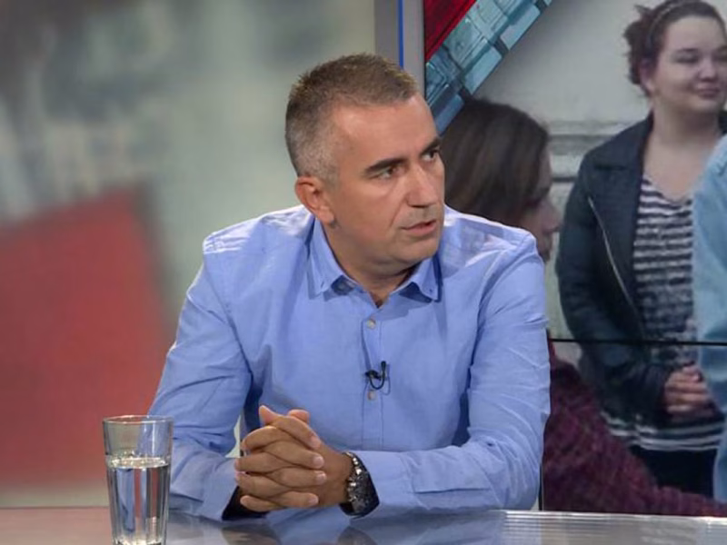 POLICIJA NIJE NAŠLA PIROTEHNIKU: Oglasio se dekan Filozofskog fakulteta i otkrio šta se dešavalo!