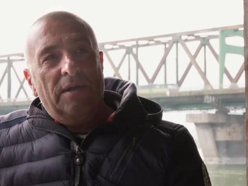 TIHI HEROJ BEOGRADA JAČI OD SMRTI: Renato Grbić iz Dunava izvukao muškarca koji je skočio sa Pančevačkog mosta!