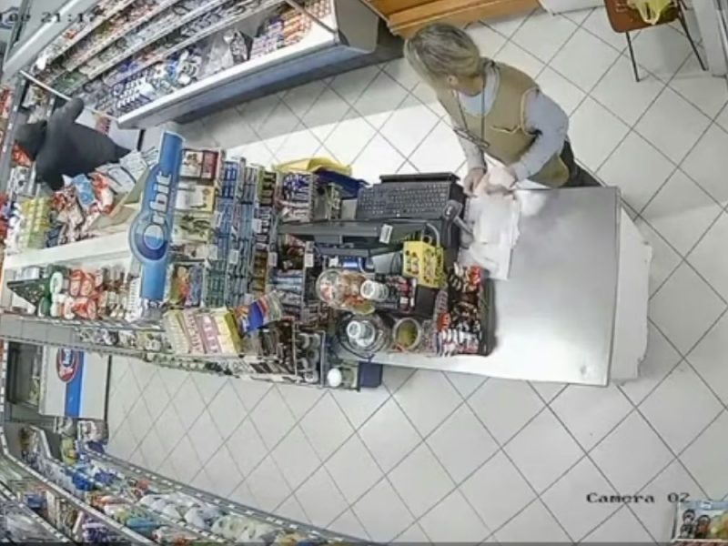 „NISAM OSEĆALA STRAH, SAMO SAM KRENULA NA NJEGA“: Ispovest hrabre radnice iz Mostara koja je savladala naoružanog napadača! (VIDEO)