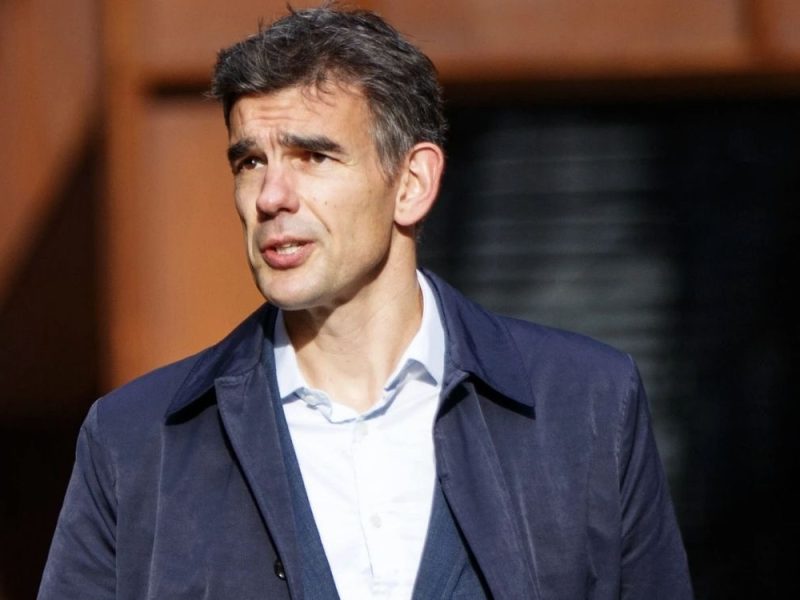 BIVŠI DIREKTOR GUGLA PREUZIMA BBC: Prvi zadatak rešavanje Trampove tužbe od milijardu dolara!