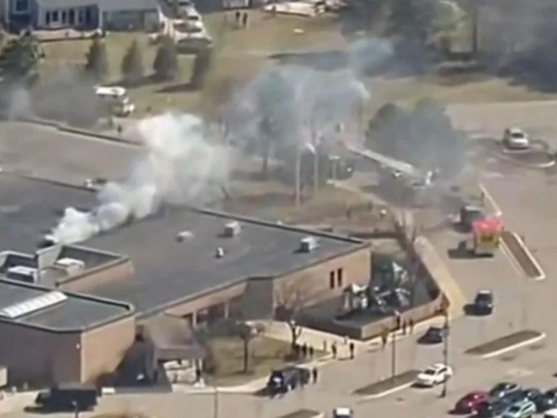 OPSADNO STANJE U MIČIGENU: Likvidiran napadač koji je vozilom uleteo u sinagogu, FBI ispituje motive! (VIDEO)