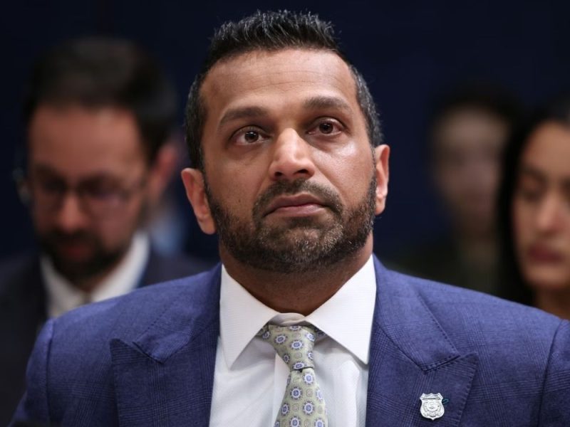 IRANSKI HAKERI PROBILI SISTEM FBI: Upali u privatne mejlove prvog čoveka Biroa, procurile fotografije i osetljivi podaci!