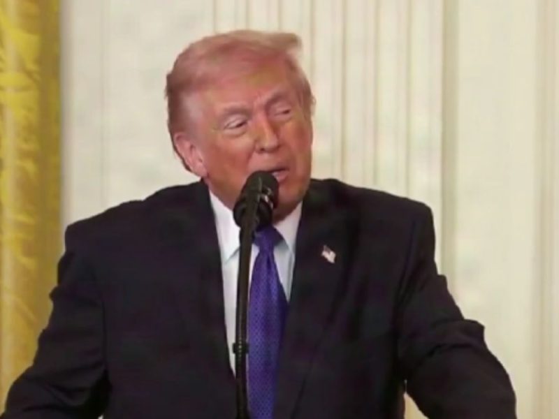 TRAMP POSLAO JASNU PORUKU IZ BELE KUĆE: Ovo su tri glavna cilja rata protiv Irana! (VIDEO)