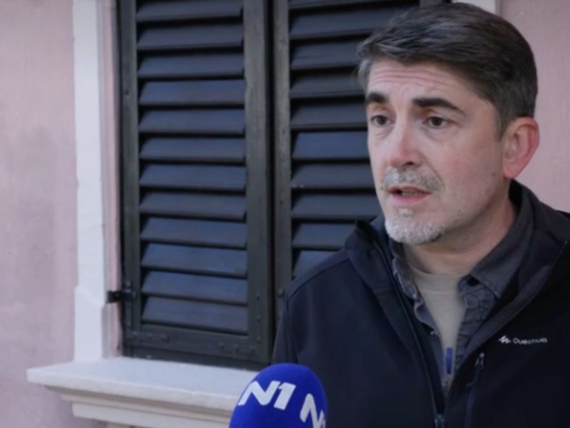 DOBIO OTKAZ POSLE 11 GODINA: Milan je na listi studenata u Lučanima i zbog toga je ostao bez posla u Dunav osiguranju!