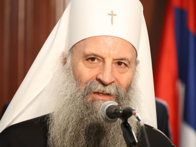 „ZBOG VUČIĆEVE IZJAVE TRAŽIO SAM ZAŠTITU EU“: Sveštenik koji je tužio patrijarha Porfirija uputio pismo episkopima SPC!