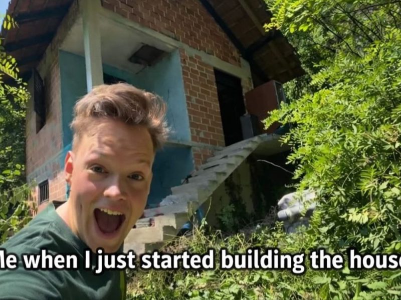 „IZBRISALI SMO MU AMERIKANSTVO SA LICA“: Džastis Rajd završava gradnju kuće na Balkanu, a njegova poslednja fotografija je zapalila mreže!
