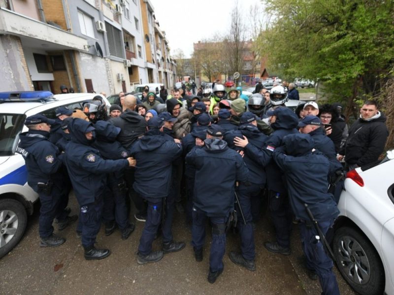 SPREČEN RAD POSMATRAČKIH MISIJA U KULI: Policija upala u prostorije, vrše pretres zbog „sumnje na korupciju“!