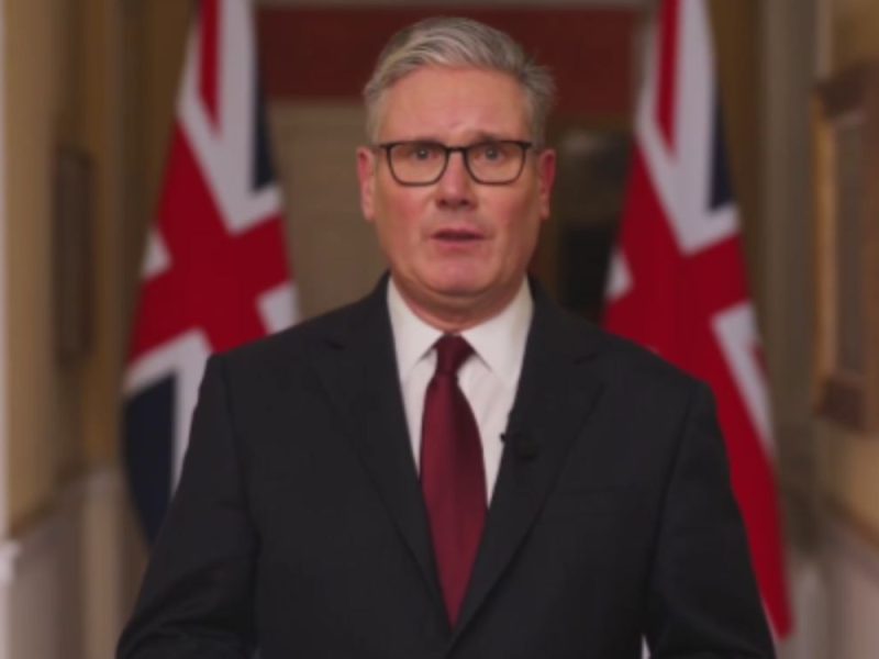 „JEDINI NAČIN DA SE ZAUSTAVI PRETNJA“: Starmer otvorio britanske baze za Amerikance, sprema se novi udar na Teheran! (VIDEO)