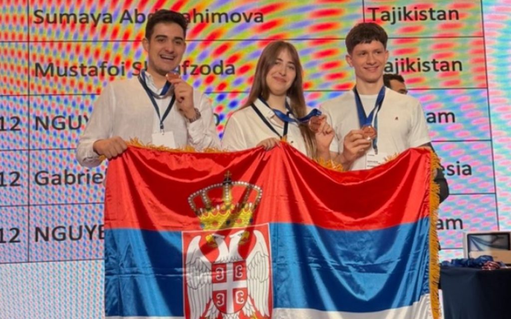DEVET MEDALJA ZA SRBIJU: Veliki uspeh naših đaka na međunarodnoj olimpijadi iz prirodnih nauka u Singapuru!