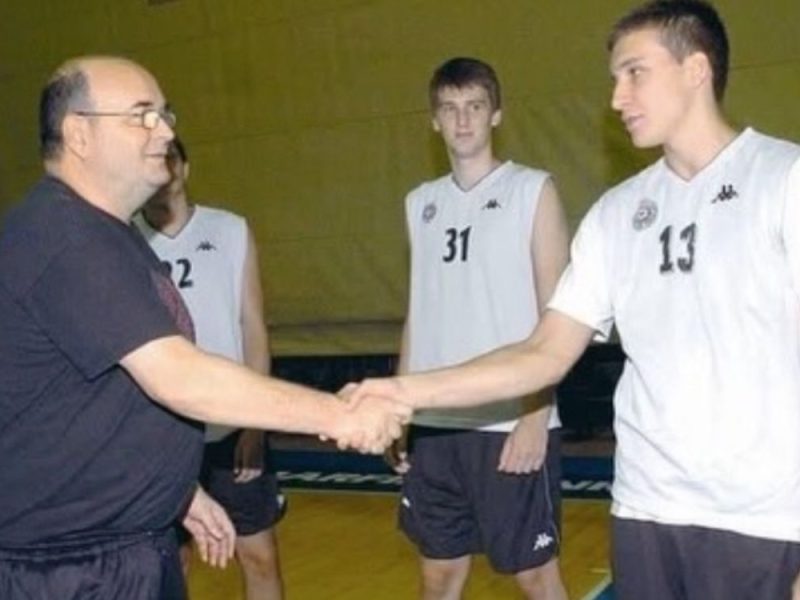 BOGDAN SE OPROSTIO OD SVOG DRUGOG OCA: „Dule, žao mi je što se nismo još jednom ispričali nasamo…“ (FOTO)