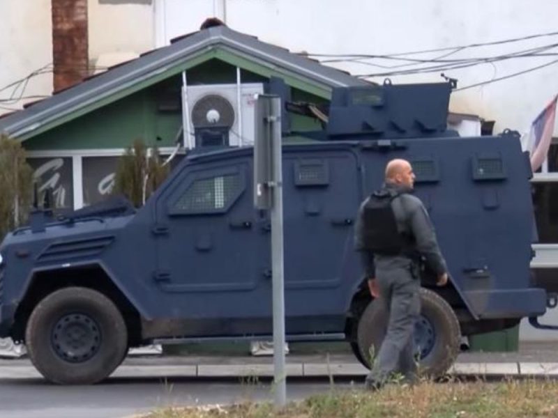 SRBIN PRIVEDEN PRED UNUCIMA: Dejan (66) godinama radio u policiji, a sada ga Priština tereti za ratne zločine bez ijednog dokaza!