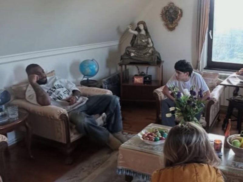 ZVEZDIN AMERIKANAC ODUŠEVIO DELIJE: Kodi proslavio Vaskrs kao pravi Srbin! (FOTO)