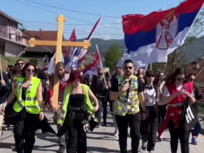 „POBEDA JE IZA ĆOŠKA“: Studenti u blokadi marširali do Takova stazama ustanika i poslali poruku vlastima! (VIDEO)