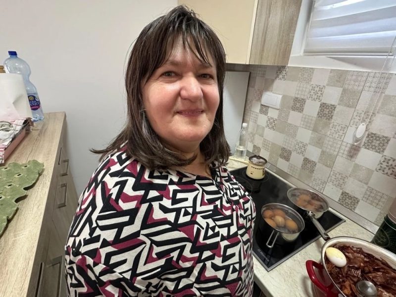 „DOK SAM SE SPREMALA ZA POROĐAJ, JAVILI SU NAM DA ĆE GAĐATI BOLNICU“: Dušica iz Čačka podelila bolnu priču o Vaskrsu za vreme bombardovanja!