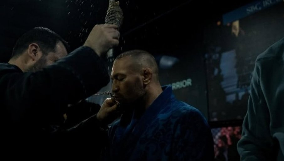 KONOR MEKGREGOR POSTAO PRAVOSLAVAC?! Čuveni borac objavio fotke pričešča u pravoslavnoj crkvi i poruku koja je odjeknula svetom! (FOTO)