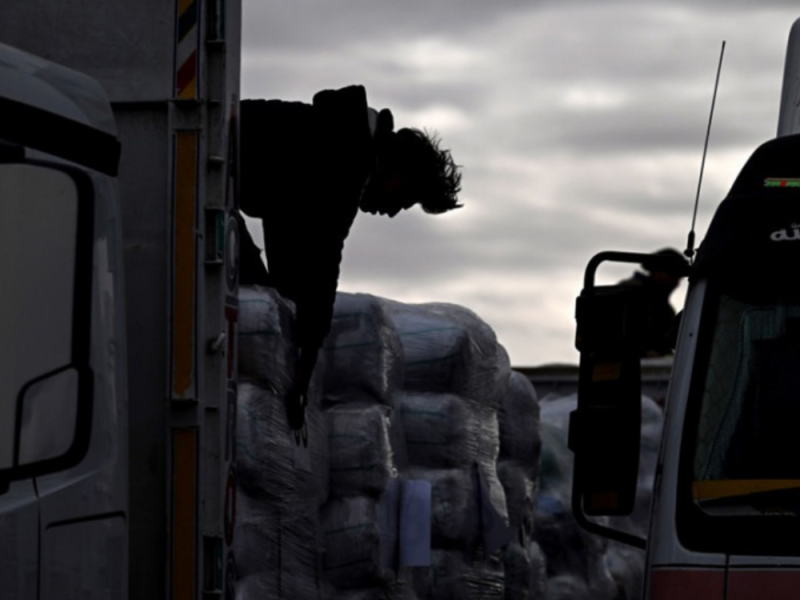 IZRAEL BEZ MILOSTI: Napadnut konvoj sa pijaćom vodom za Gazu, ubijena dva radnika UNICEF-a!