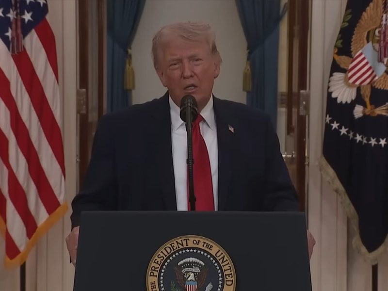 „VRATIĆEMO IRAN U KAMENO DOBA“: Evo šta je sve Donald Tramp poručio tokom obraćanja naciji povodom krize na Bliskom istoku! (VIDEO)