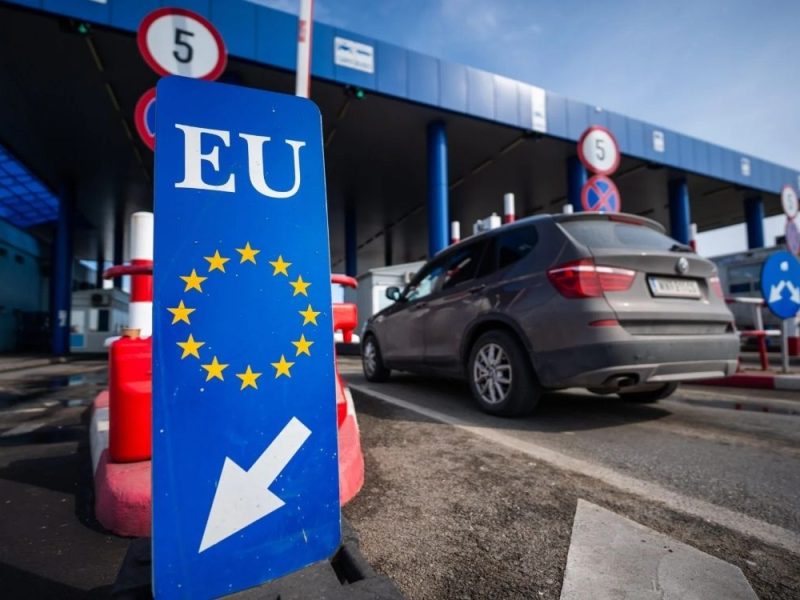 OD PETKA NOVA PRAVILA NA GRANICAMA EU: Počinje puna primena EES sistema, očekuju se duža zadržavanja!