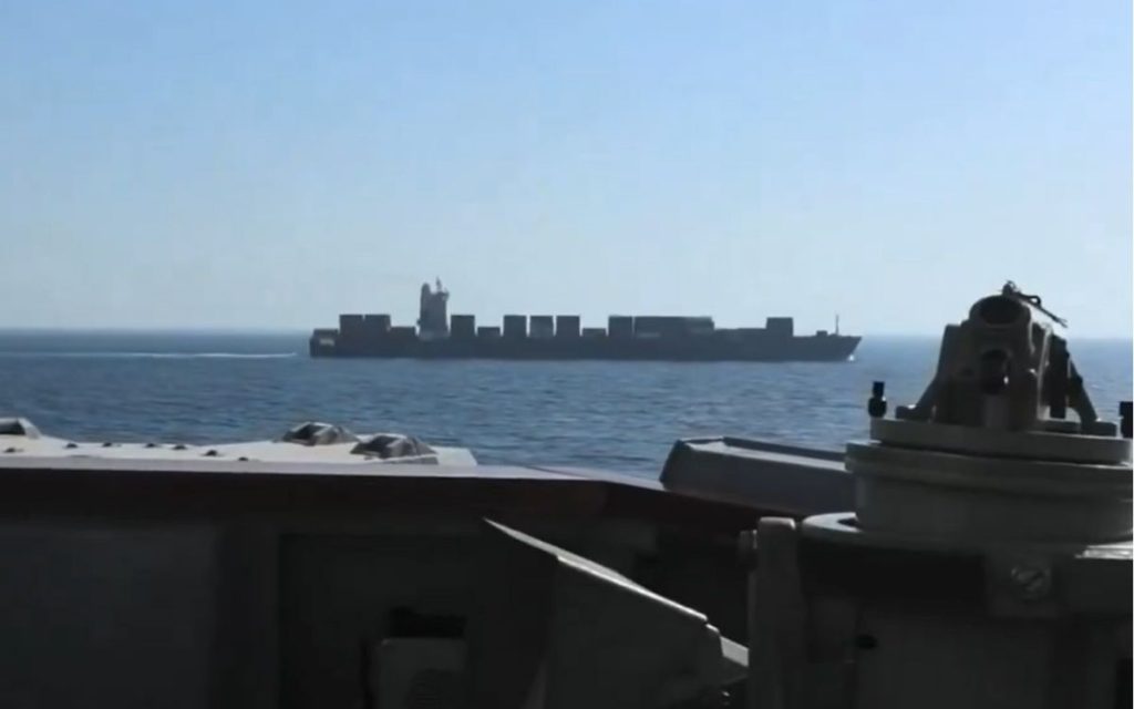 ESKALACIJA U ORMUSKOM MOREUZU: Iran dronovima napao američku mornaricu nakon zaplene trgovačkog broda, otkazani mirovni pregovori! (VIDEO)