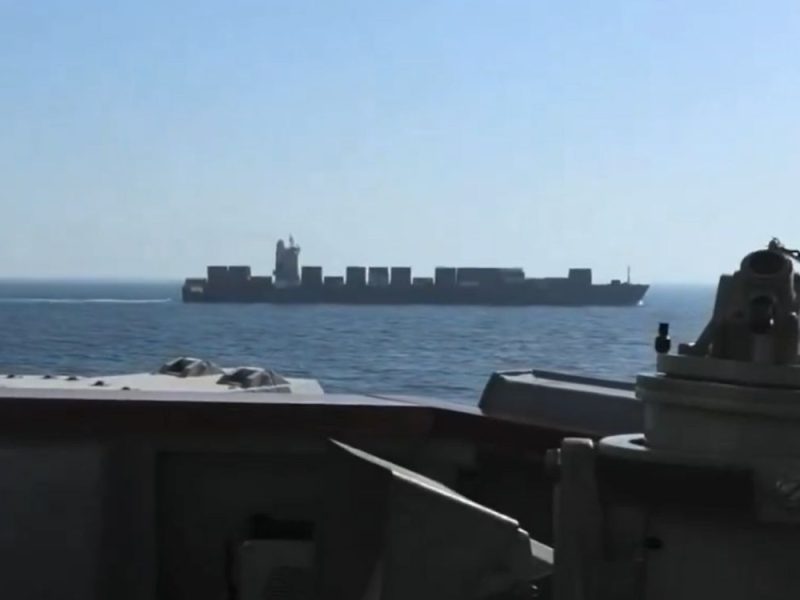 ESKALACIJA U ORMUSKOM MOREUZU: Iran dronovima napao američku mornaricu nakon zaplene trgovačkog broda, otkazani mirovni pregovori! (VIDEO)